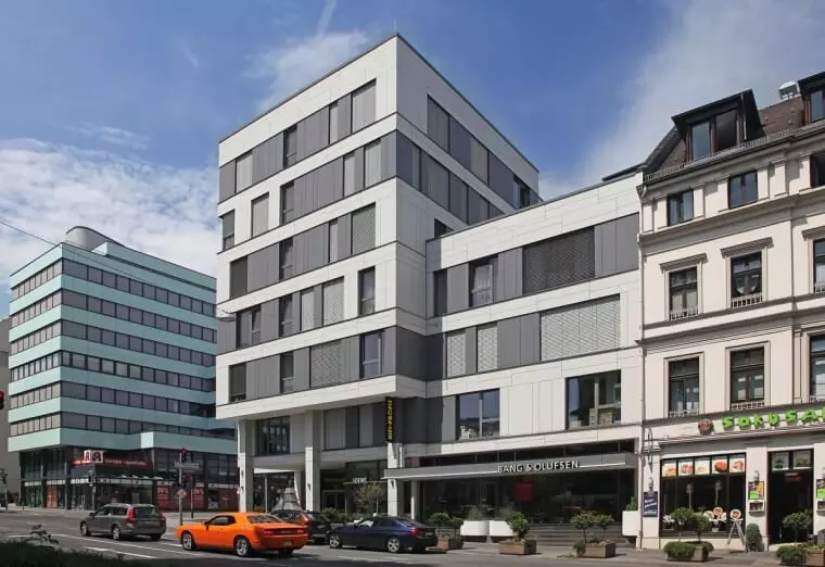 Kernsaniertes Wohn- und Geschäftshaus mit Apartments in der Wiesbadener Innenstadt